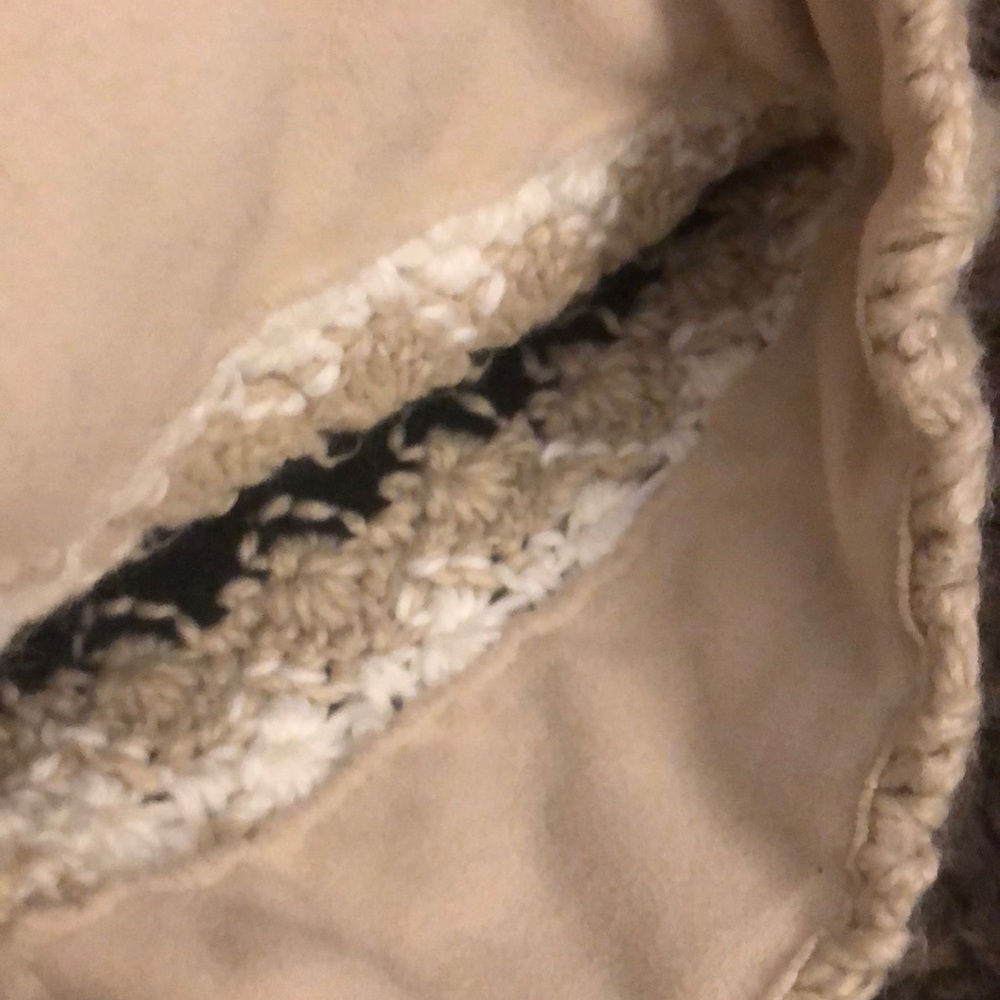 Knit hat ☃️ - Picture 4 of 4